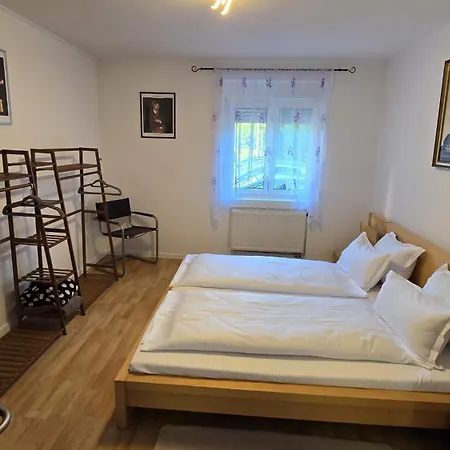 Apartment Miuti *